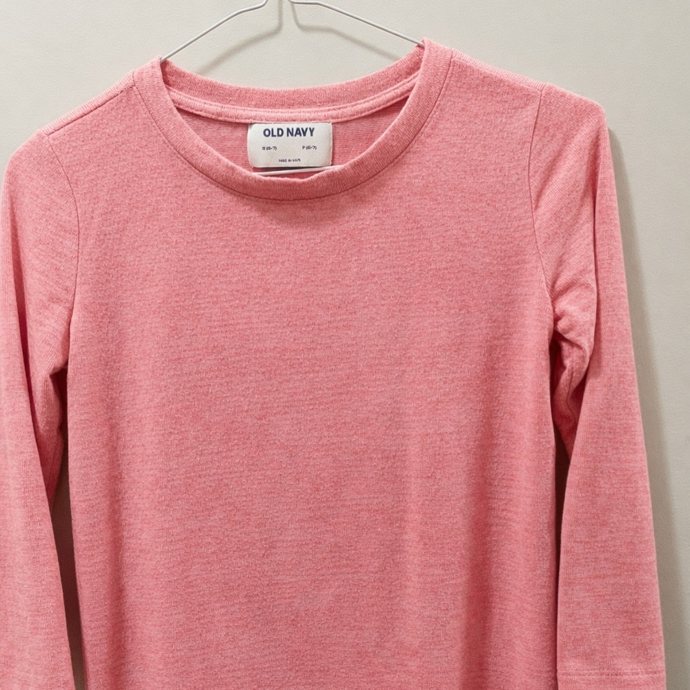 Old Navy Kids Coral Long Sleeve Tee